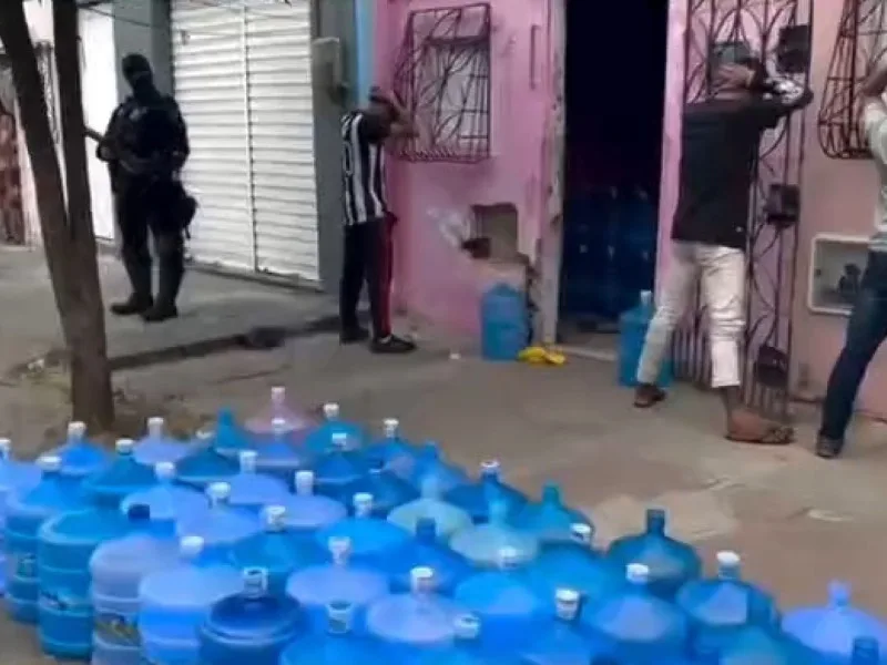 Dez pessoas são presas após cobrar taxa de distribuidores de água em Sobral